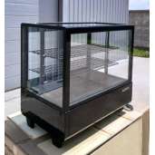 Витрина холодильна настольная Gooder XCW-100L Cube